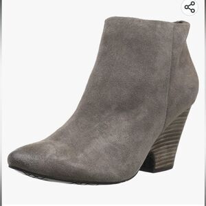 Kenneth Cole REACTION Women's Cheese Please Bootie